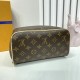 LOUIS VUITTON Toiletry Bag M11750