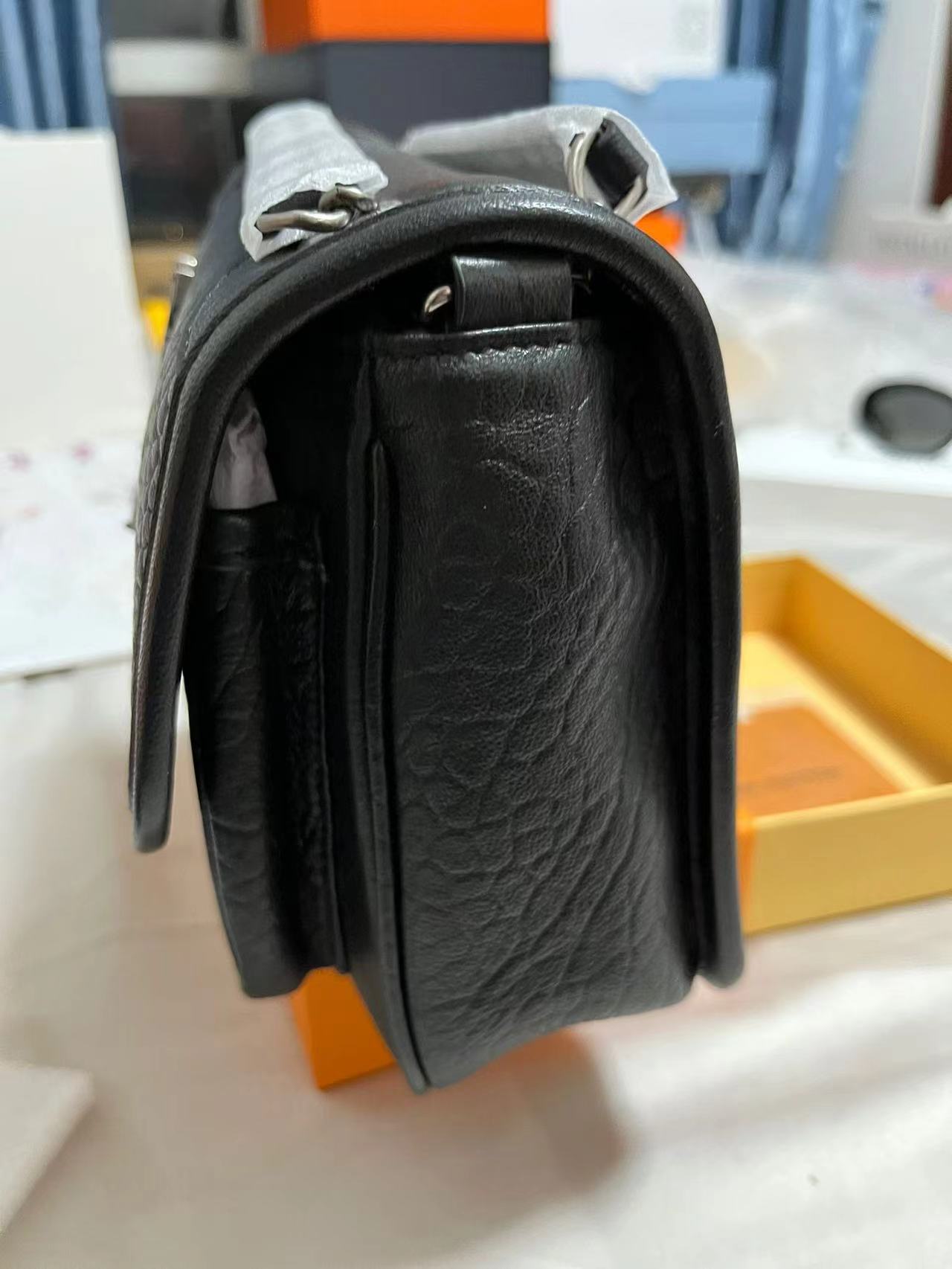 YSL Bag made of Lambskin in Black