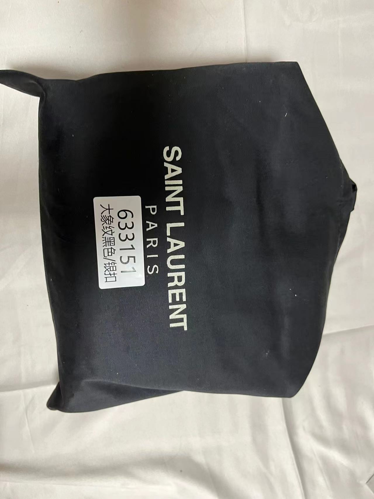 YSL Bag made of Lambskin in Black