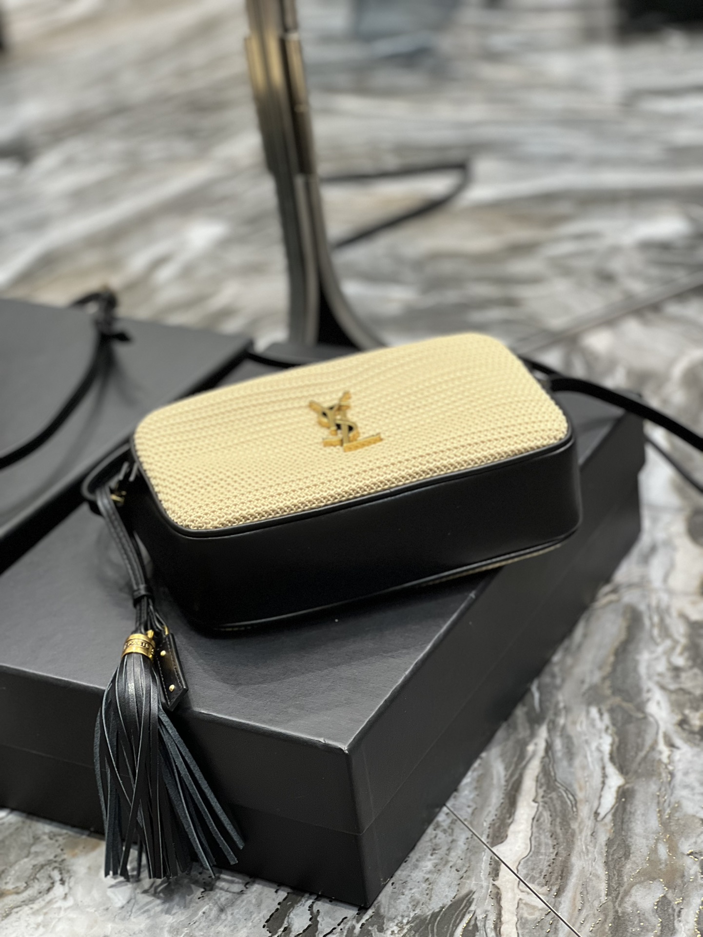 YSL Saint Laurent - Lou Camera raffia crossbody bag