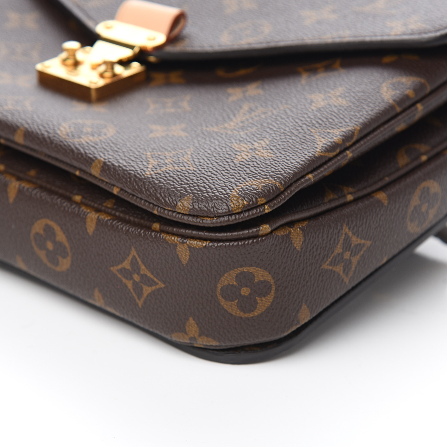 LOUIS VUITTON POCHETTE MÉTIS M44875 (25X19X7cm)